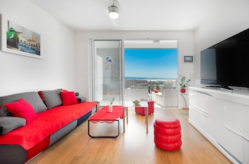 Living room with exit to balcony