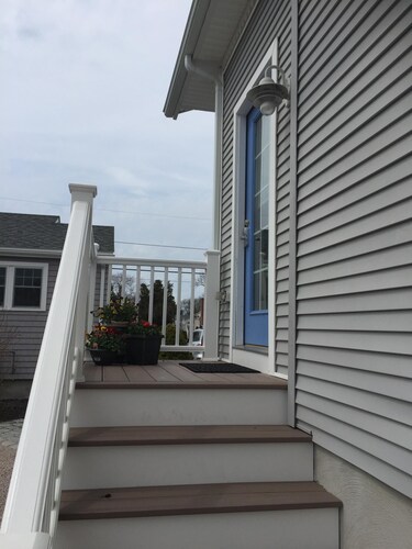 SUMMER 2026 GETAWAY!! Great rates and Beach Parking included!!