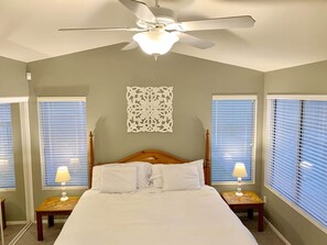 3 bedrooms, in-room safe, desk, iron/ironing board