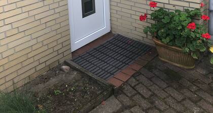 NOUVEAU Ă Wedel: petit bungalow au coeur de la vieille ville de Wedel pour 2 personnes