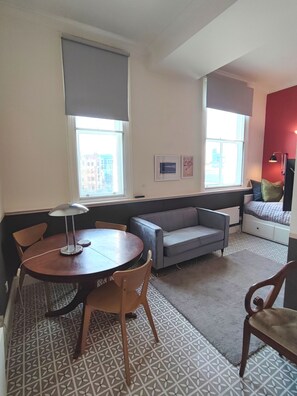 Smart TV - Nice flat in a Victorian Bank building in great part of historic London (London)