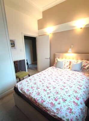 1 bedroom, iron/ironing board, travel crib, free WiFi - Nice flat in a Victorian Bank building in great part of historic London (London)