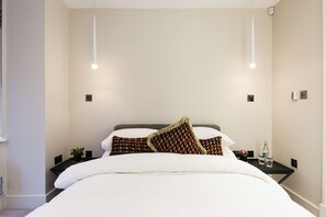 Apartment, 2 Bedrooms, Non Smoking | Iron/ironing board, free WiFi, bed sheets
