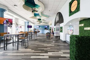Dining - Jacuzzi Getaway - Ocean Walk (Daytona Beach)
