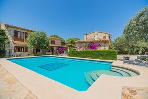 Pool - Mastaguera Mallorcan style villa with pool and spectacular views (Pollença)