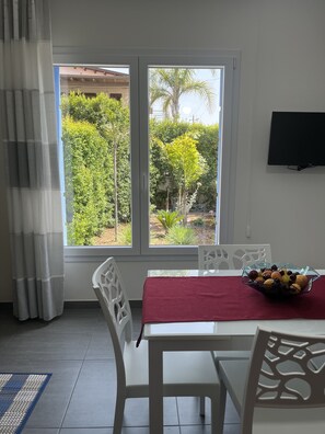 Dining - Villetta Azzurra is a structure located in the heart of Alcamo Marina.  (Alcamo Marina)