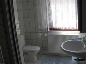 Unclassified image, 4 of 14, button