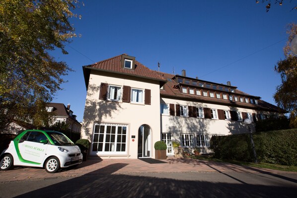 Front of property - Hotel Bürkle (Fellbach)