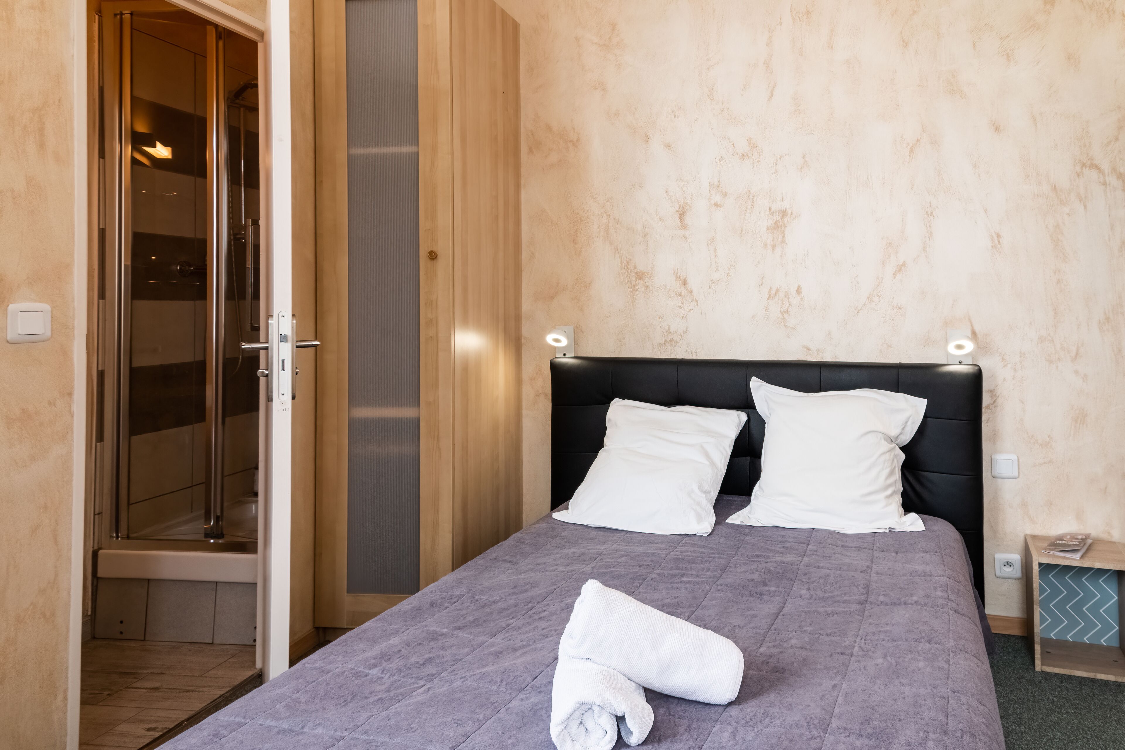 Double Room | 1 bedroom, premium bedding, desk, laptop workspace