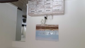 Unclassified image, 5 of 43, button