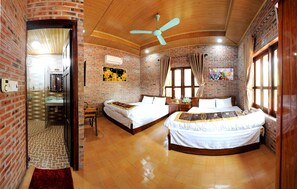 Family Room | Minibar, in-room safe, desk, soundproofing - Ninh Bình Friendly Homestay (Gia Vien)