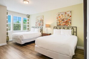 10 bedrooms, WiFi, bed sheets
