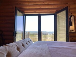 5 bedrooms, iron/ironing board, travel cot, free WiFi