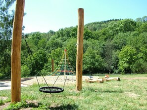 Zona de jocs infantil: a l'aire lliure