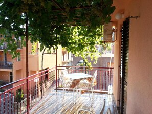 Balcony - Kovacevic Apartments (Petrovac)