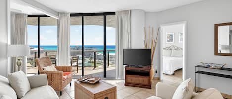 Télévision, lecteur de DVD, livres