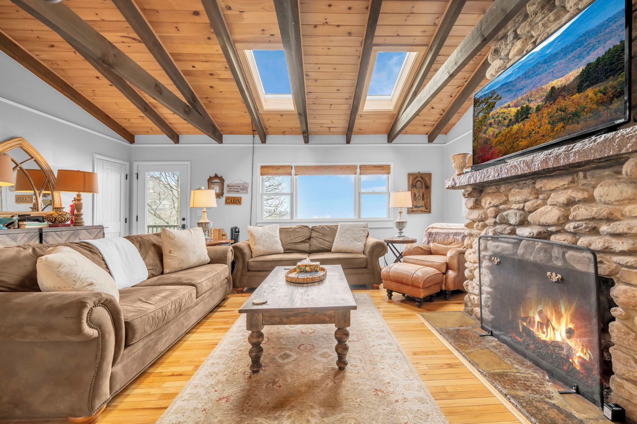Charming 2br Cabin W/ Amazing Views! Minutes To Boone & Blowing Rock - Boone, NC