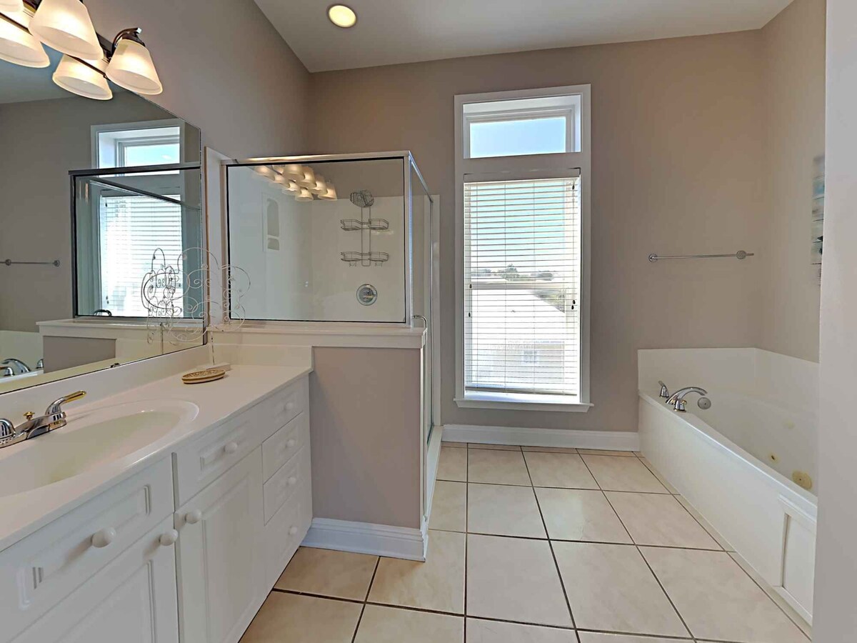 Photo 19 of Reality Break - Private Pool (heated for a fee), Pet Friendly, Outdoor Shower