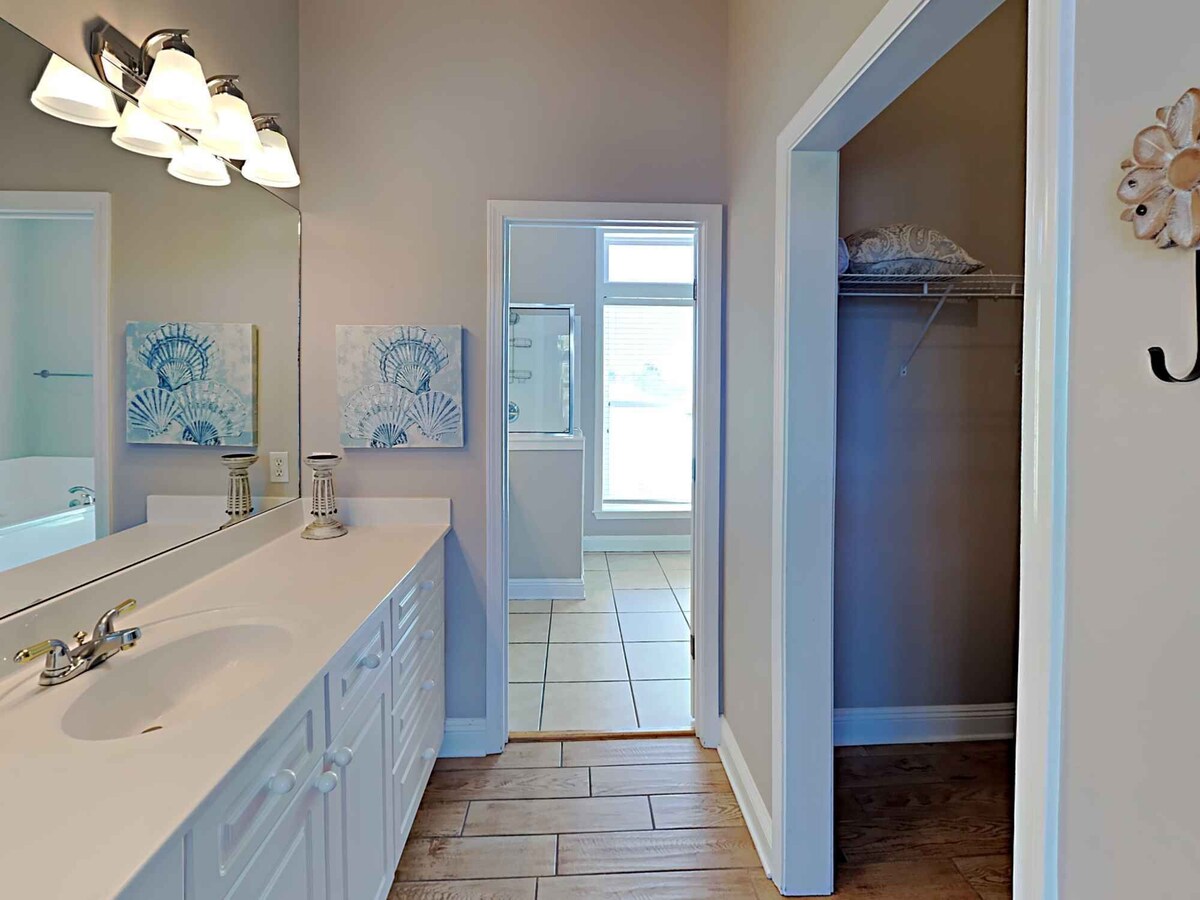 Photo 17 of Reality Break - Private Pool (heated for a fee), Pet Friendly, Outdoor Shower