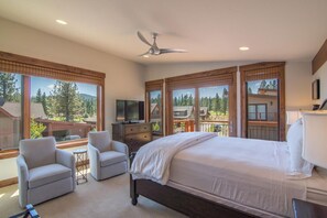 4 bedrooms, iron/ironing board, WiFi, bed sheets - High-End Escape at Schaffer's Mill, 4 BDR, Club Amenities, Golf & Ski Access! (Truckee)