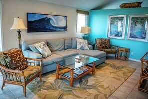 Smart TV, DVD player, stereo