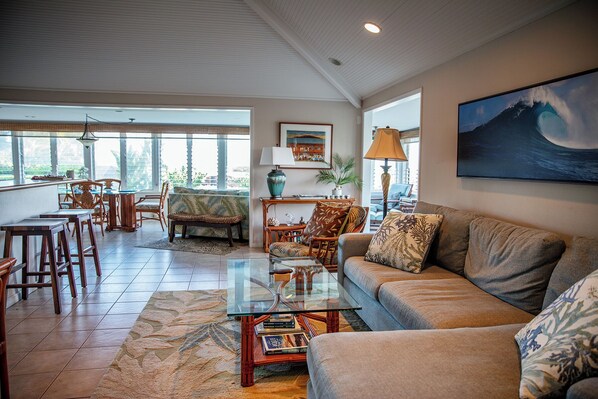 Smart TV, DVD player, stereo