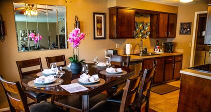 Mother-In-Law Mansion in the Heart of Eagle - 3 bedroom home