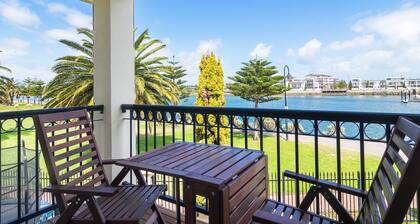 Port Adelaide Harbourside Home