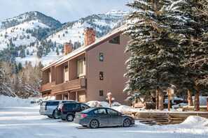 Exterior - RMR: Wind River 15 Condo in Teton Village (Teton Village)