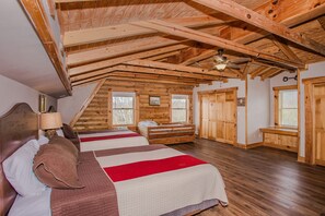 5 bedrooms, iron/ironing board, free WiFi, bed sheets