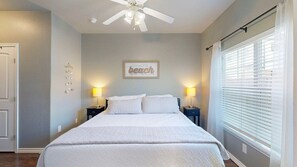 3 bedrooms, free WiFi, bed sheets - Shared Pool and Hot Tub, Garage, Golf Cart Access, Pet Friendly (Port Aransas)