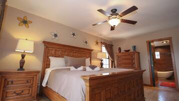 4 bedrooms, iron/ironing board, free WiFi, bed sheets