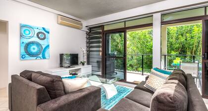 Tranquility Chill at Palm Cove