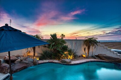 Best 4BD 3BA Lakeside pool home close to ramp. Edge of desert. Close to ramp. 