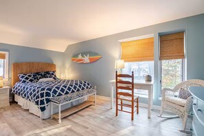 3 bedrooms, desk, iron/ironing board, free WiFi