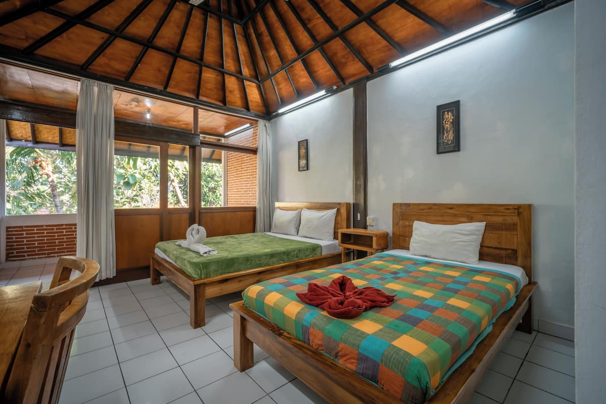 基础双人房, 1 间卧室, 花园景观 | 客房内保险箱、办公桌、免费 WiFi