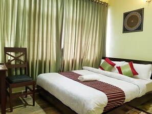 Premium bedding, rollaway beds, free WiFi - Hotel Arhant Inn (Pokhara)