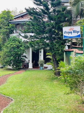Fachada da propriedade