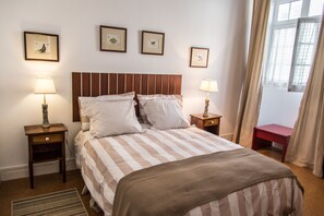 1 chambre, fer et planche Ă repasser, lit parapluie, Wi-Fi gratuit