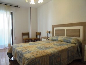 3 室のベッドルーム、ベッドシーツ