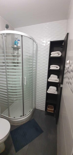 Free toiletries, hair dryer, bathrobes, slippers