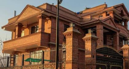 Dhulikhel Boutique Hotel