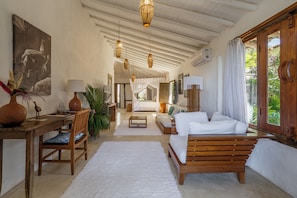 Deluxe Suite, Bathtub, Poolside | Room amenity