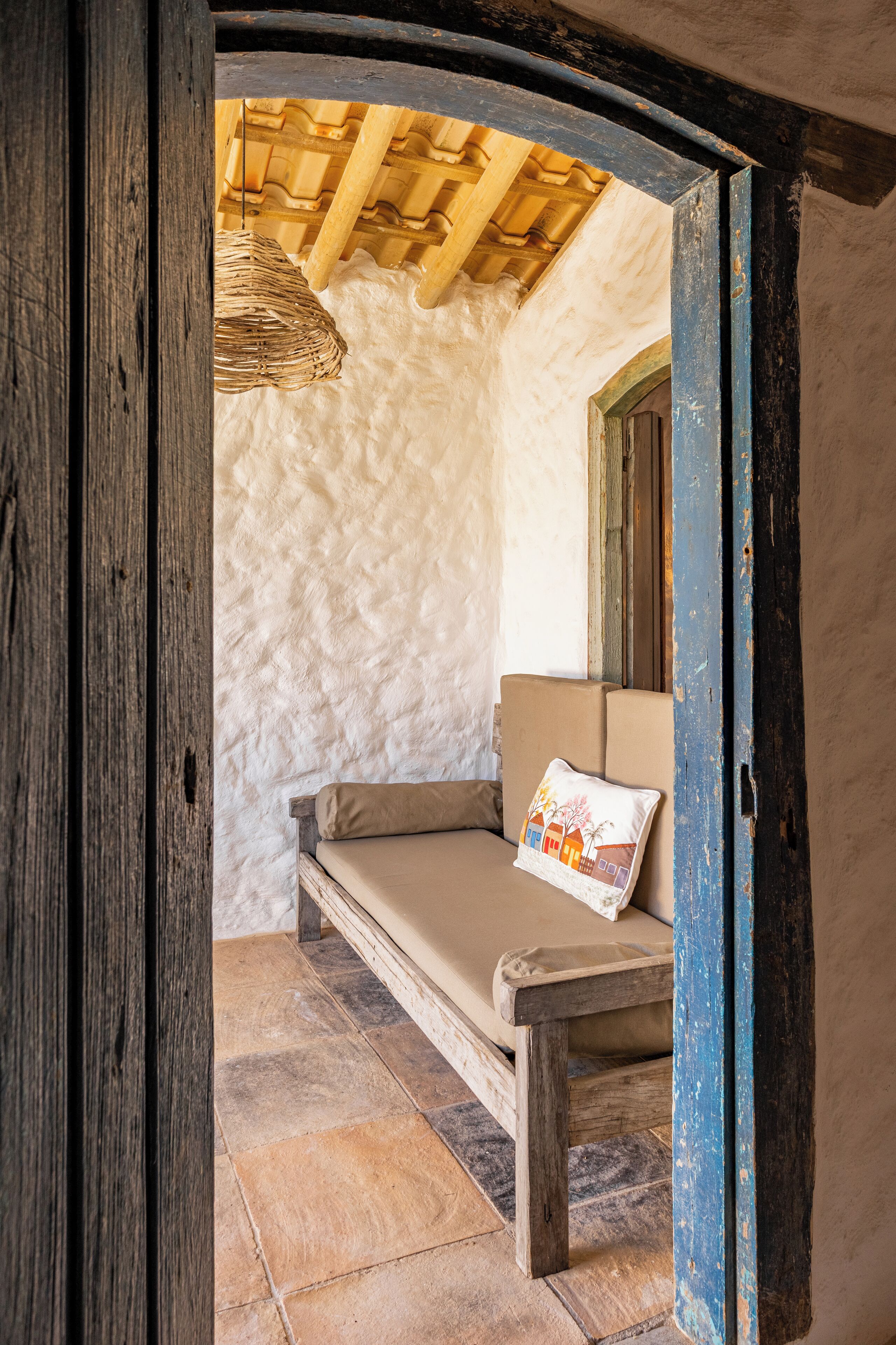 villa de 3 quartos com piscina no terraço | living area | 32-inch flat-screen tv with cable channels, pay films