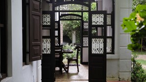 Exterior - Strand (Unawatuna)