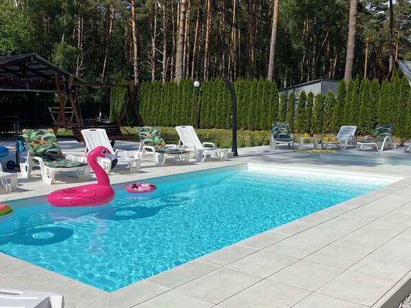 Alberca al aire libre por temporada