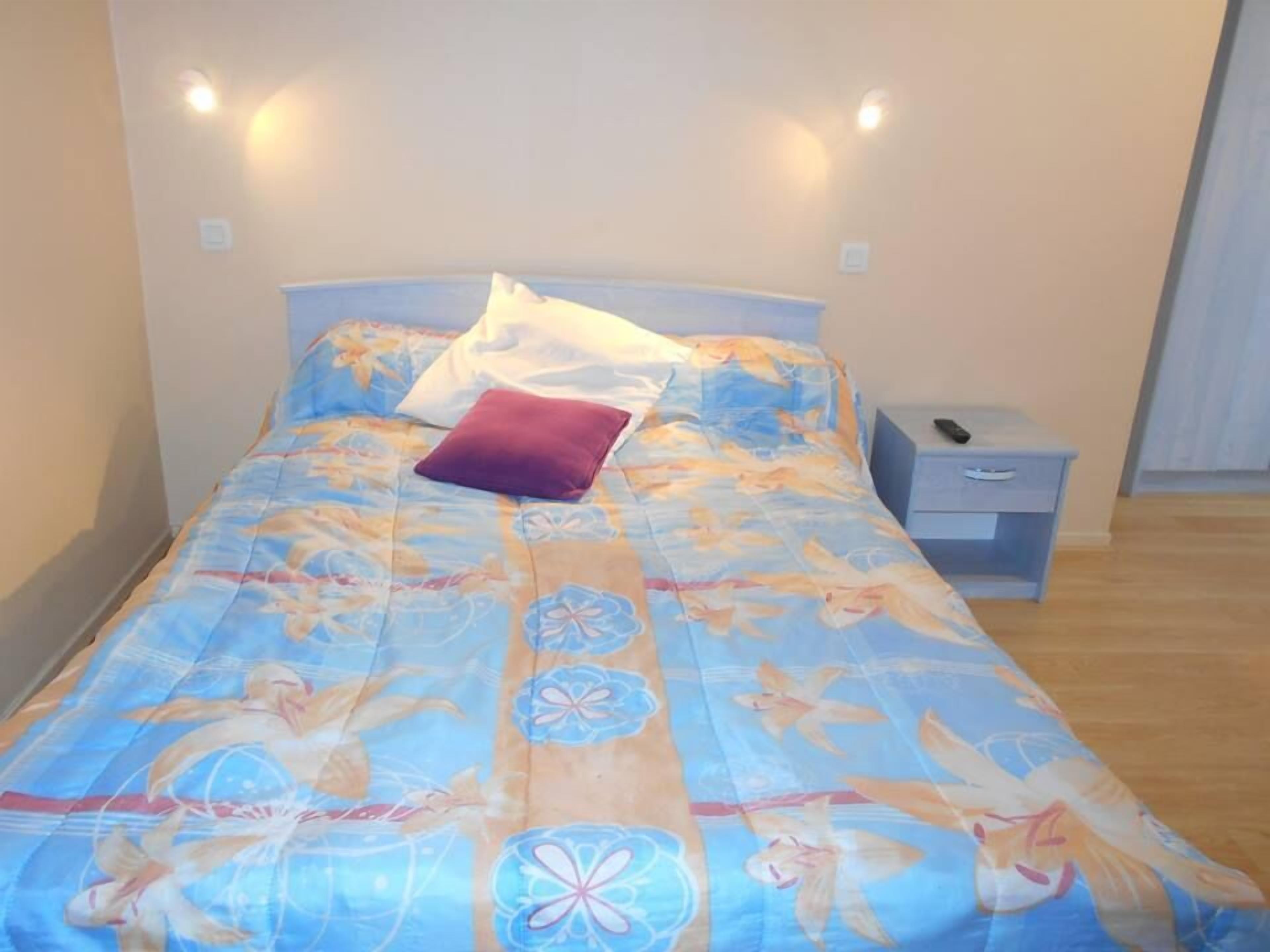 basic room | 1 bedroom, blackout curtains, free cots/infant beds, free wifi