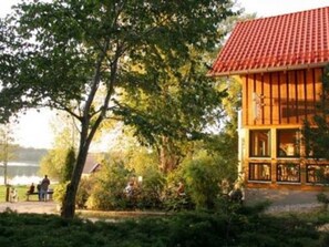 Unclassified image, 3 of 14, button