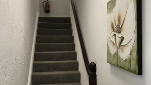 Unclassified image, 2 of 20, button - Seacliffe (Llandudno)
