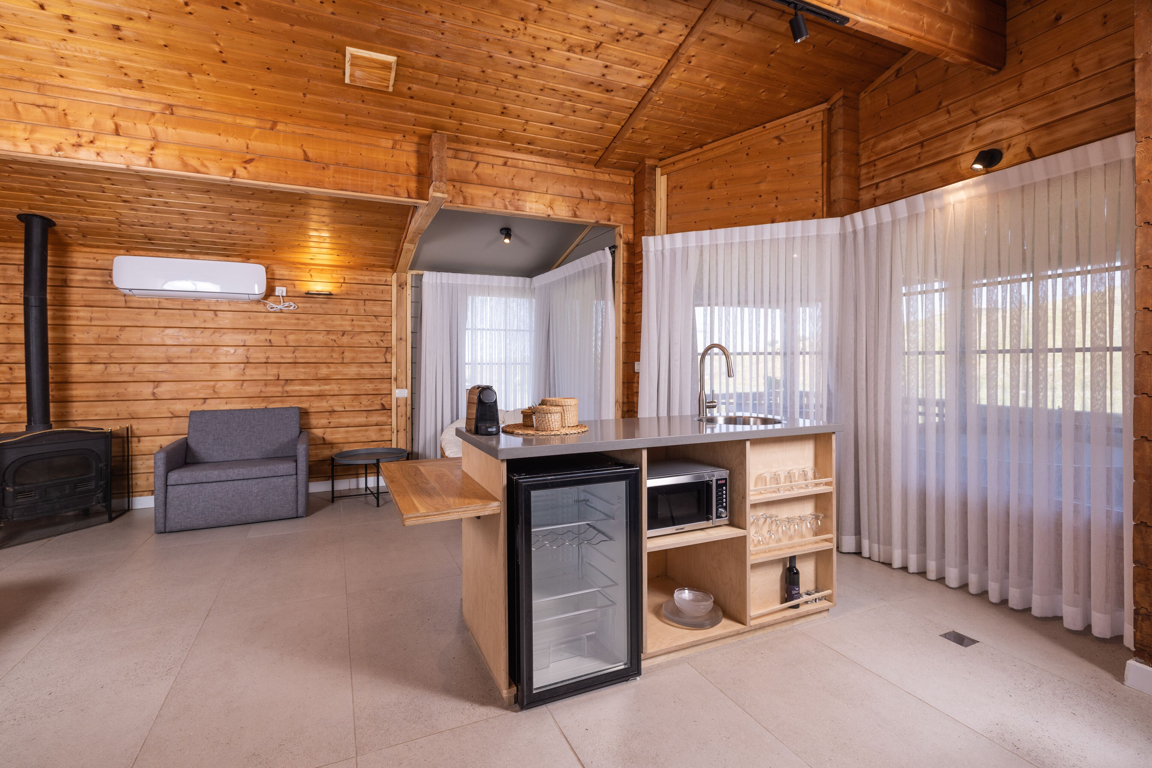 nof chalet | private kitchenette | microwave, coffee/tea maker, electric kettle